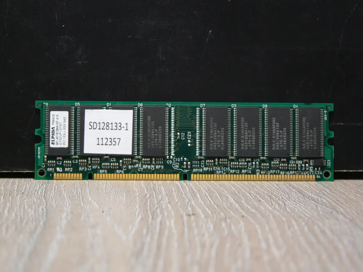 ELPIDA 128MB PC133 SD Memória - Image 1