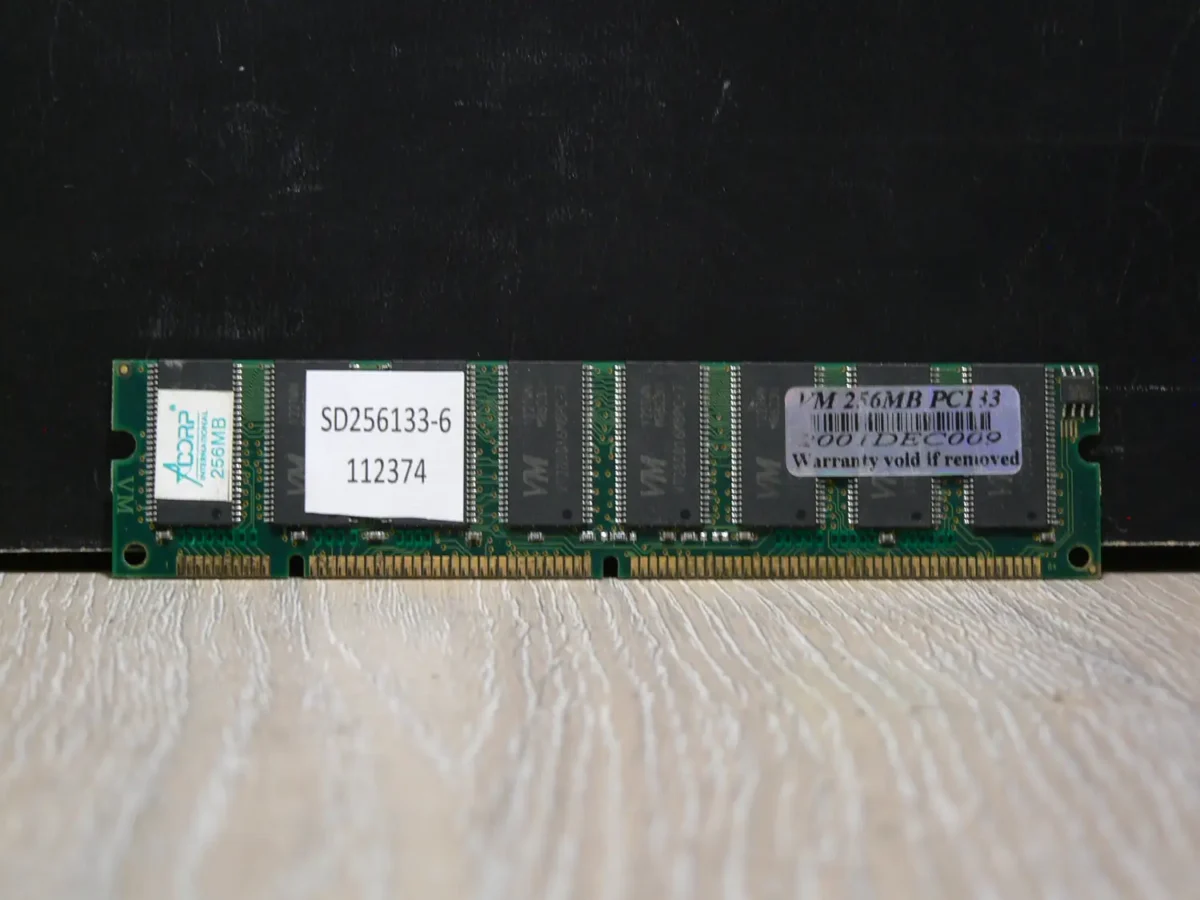 Acorp 256MB PC133 SD Memória - Image 1