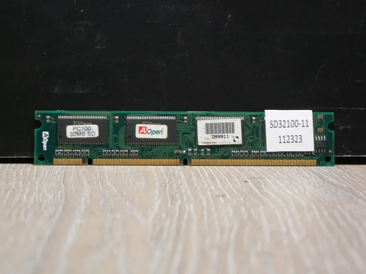 Aopen 32MB PC100 SD Memória - Image 1