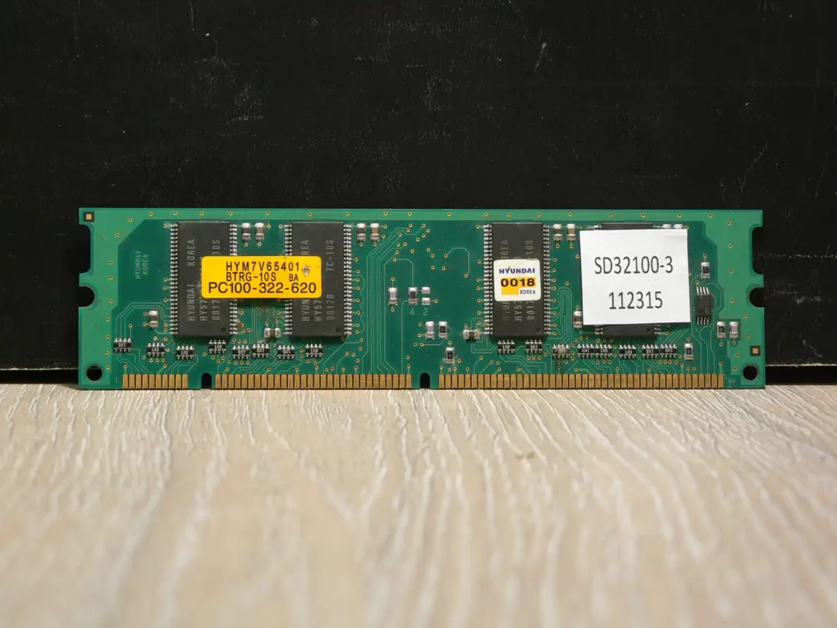 Hyundai 32MB PC100 SD Memória - Image 1