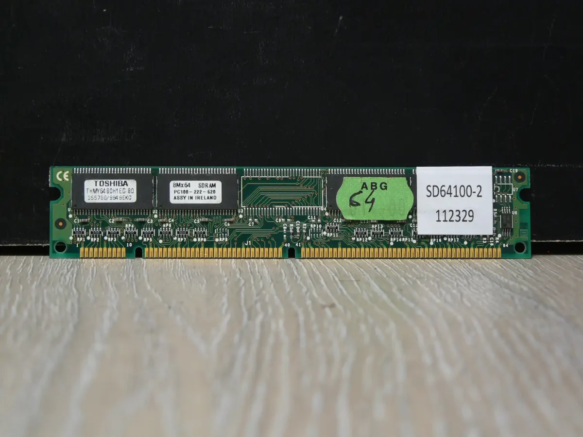 Toshiba 64MB PC100 SD Memória - Image 1