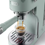 DELONGHI EC890.GR Dedica Duo manuális eszpresszó kávéfőző, tartály: 1,1 l, 1450W, Zöld - Image 4