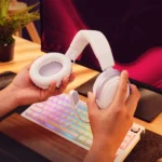 HP HYPERX vezeték nélküli gaming fejhallgató Cloud III S - levendula/fehér - Image 5