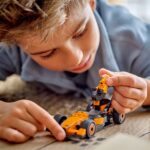 LEGO® City F1®-es pilóta McLaren versenyautóval, minijárművet tartalmazó játékkészlet 60442 - Image 5