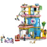 LEGO® Friends Heartlake City klubház, játék 42689 - Image 5
