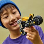 LEGO® Technic Sárga motorkerékpár játéképítő-készlet 42225 - Image 5