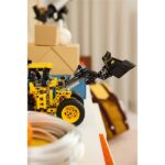 LEGO® Technic Volvo L120 Electric kerekes rakodógép, építőipari játék 42209 - Image 5